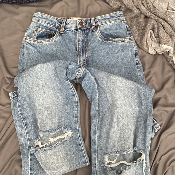 Blue Ripped Jeans - Picture 4 of 4